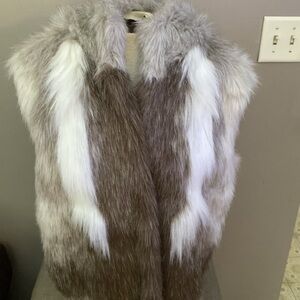 Women’s Fo fur vest  one size
